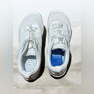 Men's White Lightweight Athletic Sneakers